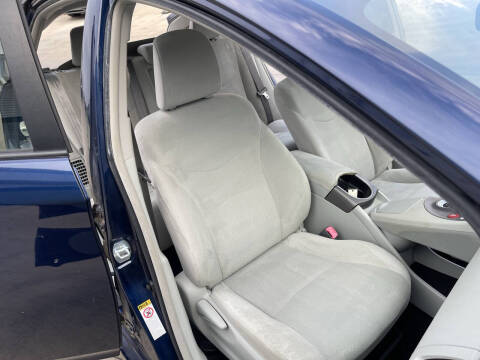 2012 Toyota Prius Two