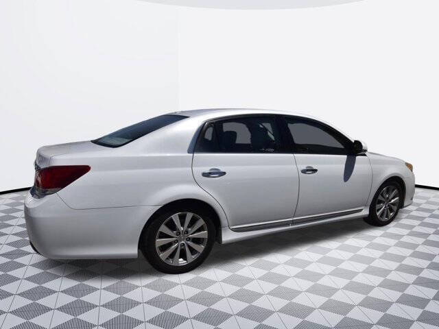 2011 Toyota Avalon Limited