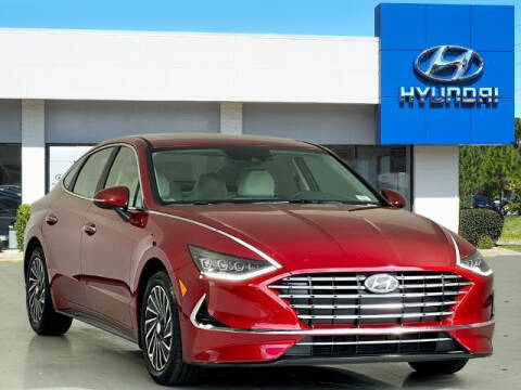 2023 Hyundai Sonata Hybrid for sale at PHIL SMITH AUTOMOTIVE GROUP - Pinehurst Toyota Hyundai in Southern Pines NC