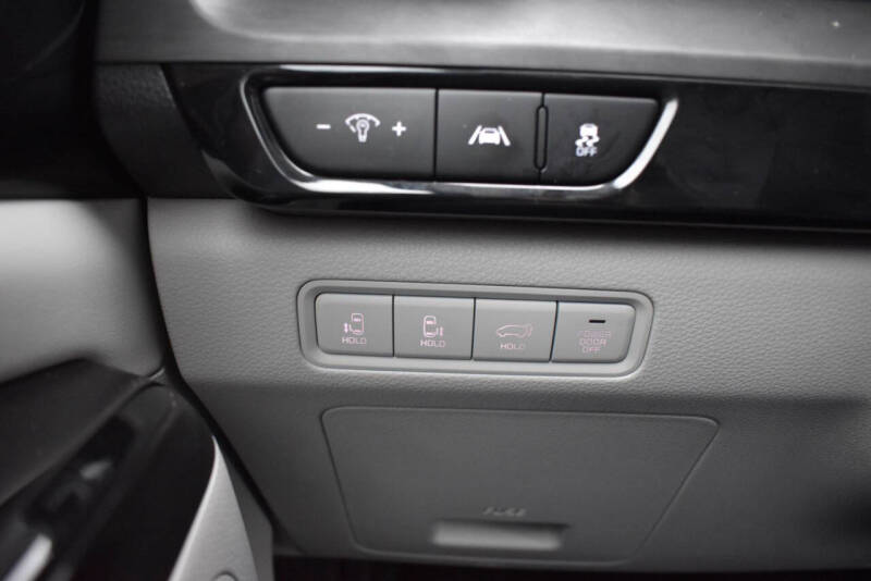 2022 Kia Carnival EX