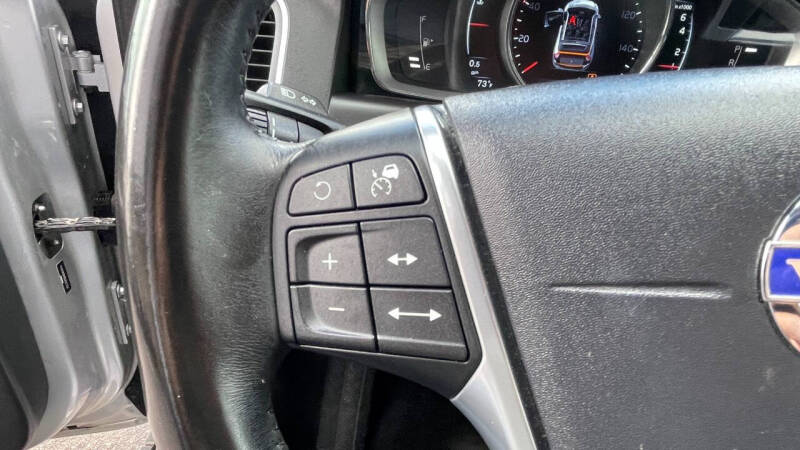 2016 Volvo XC60 T5 Drive-E Platinum