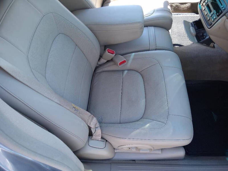 2005 Cadillac DeVille DHS