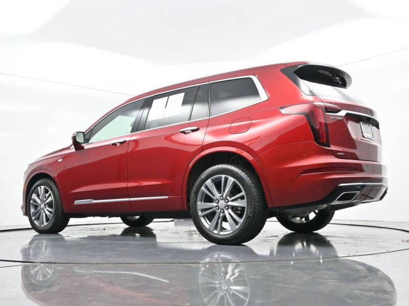 2025 Cadillac XT6 Premium Luxury