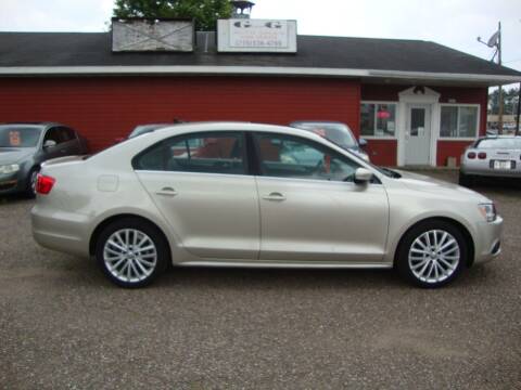 2013 Volkswagen Jetta for sale at G and G AUTO SALES in Merrill WI