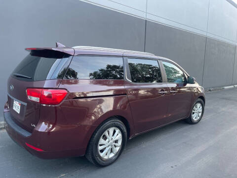 2017 Kia Sedona LX