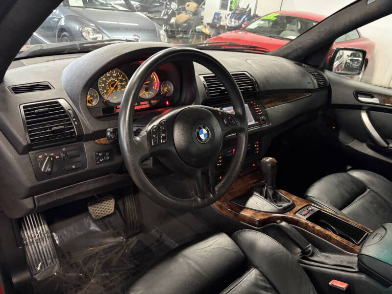 2003 BMW X5 4.6is