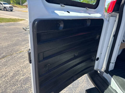 2024 Chevrolet Express 2500