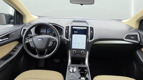 2023 Ford Edge SE