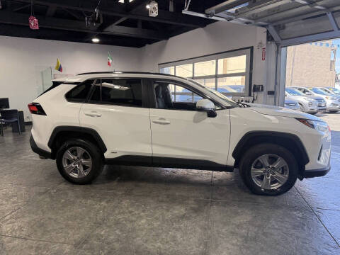 2023 Toyota RAV4 Hybrid XLE