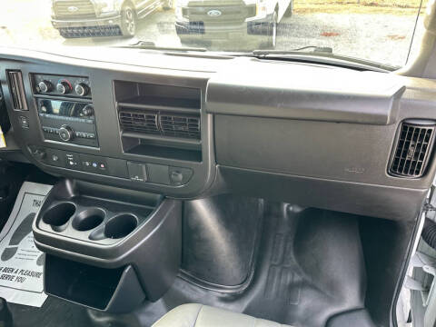 2022 Chevrolet Express 2500