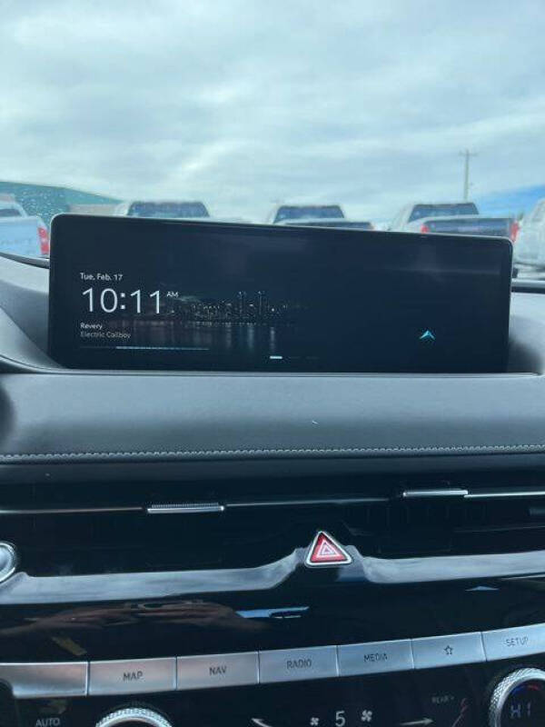 2023 Genesis G80