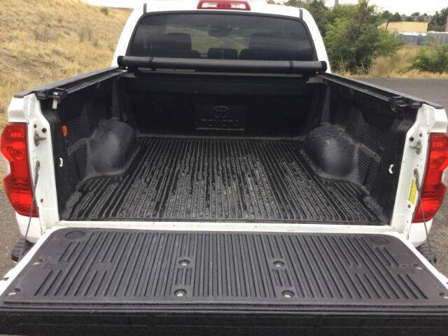 2018 Toyota Tundra SR5