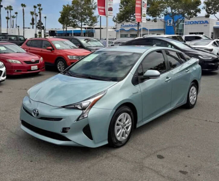 2016 Toyota Prius Two