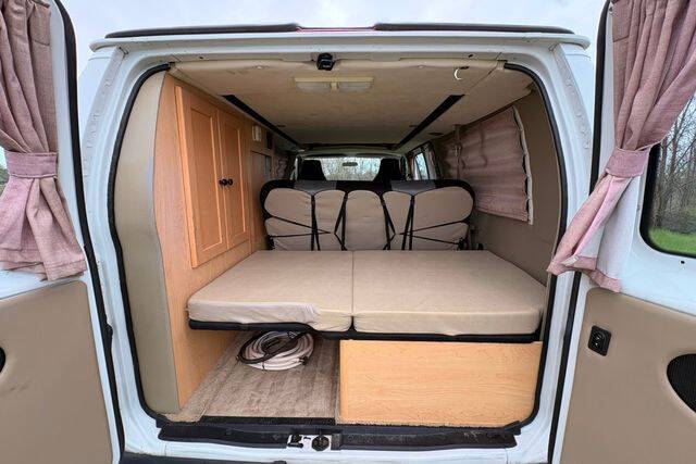 2010 Ford E-Series E-150