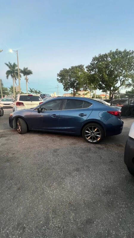 2018 Mazda MAZDA3 Touring