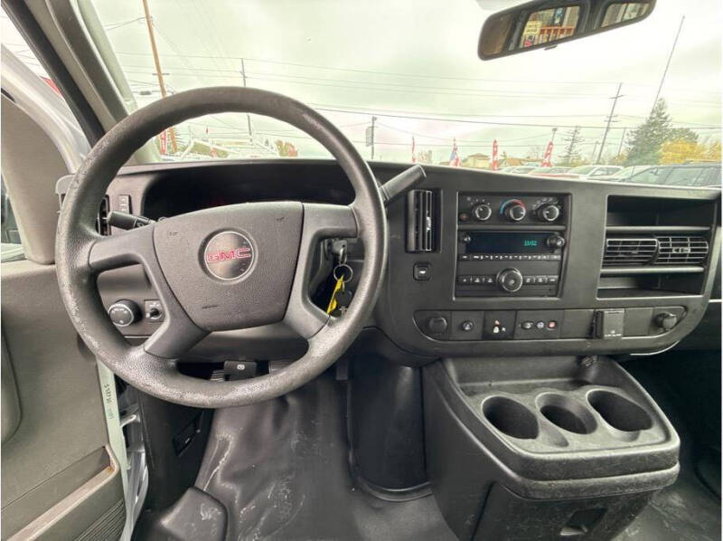 2018 GMC Savana 2500