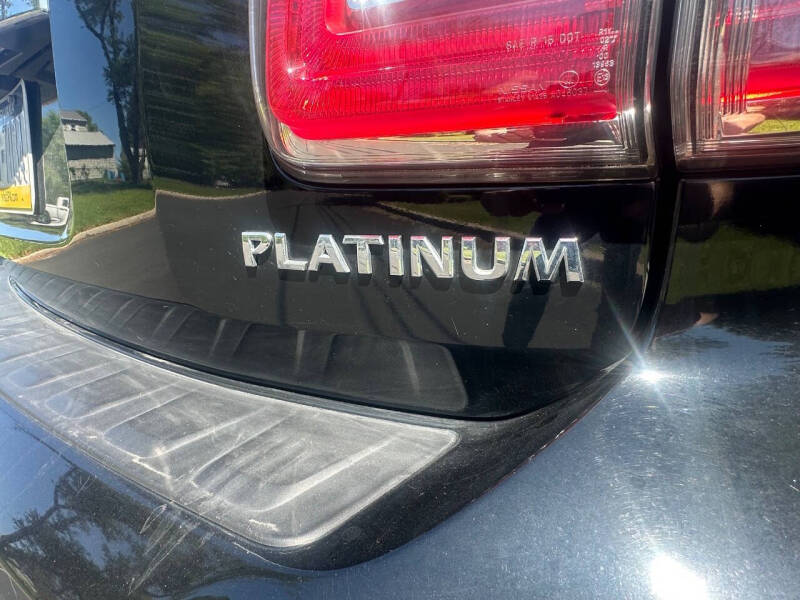 2017 Nissan Armada Platinum