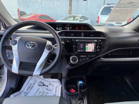 2015 Toyota Prius c