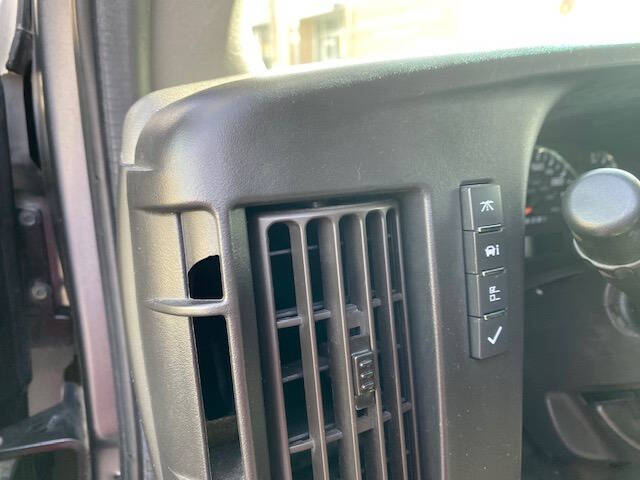 2017 Chevrolet Express LS 2500