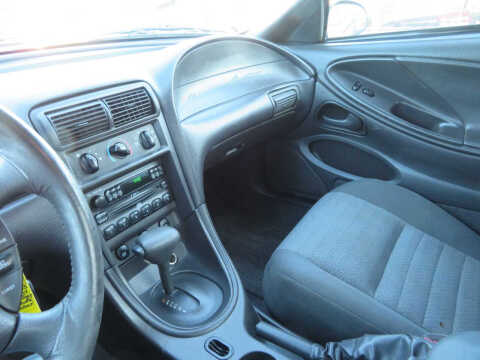 2003 Ford Mustang GT Deluxe