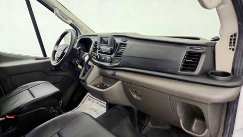 2024 Ford Transit 250
