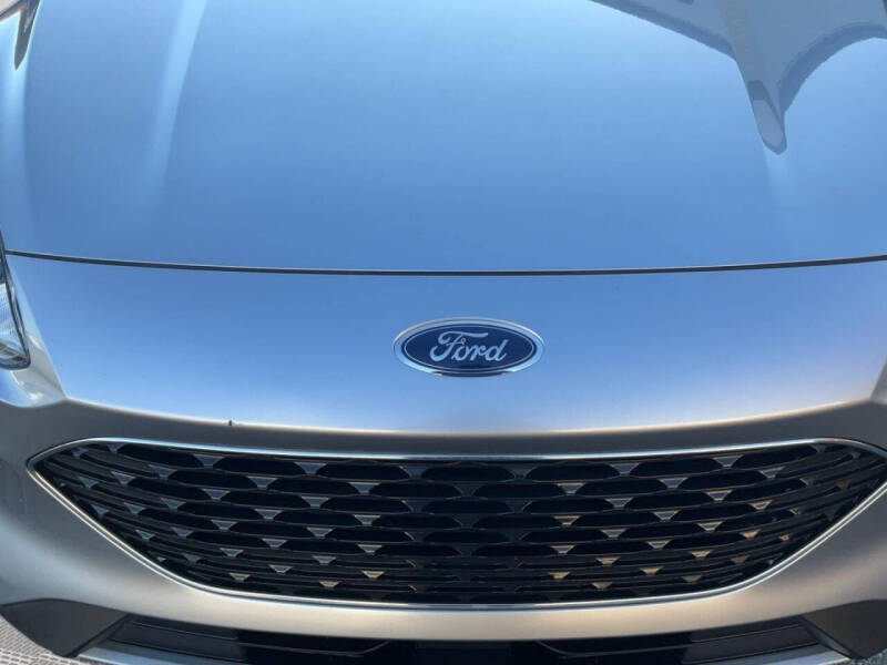 2021 Ford Escape SEL