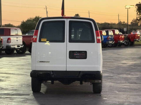 2021 Chevrolet Express 2500