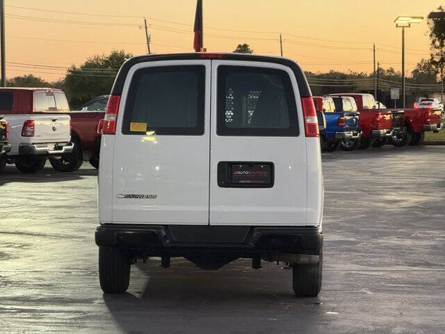 2021 Chevrolet Express 2500