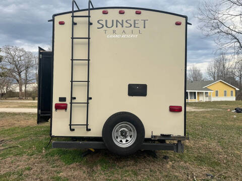 2017 Crossroads RV Sunset Trail