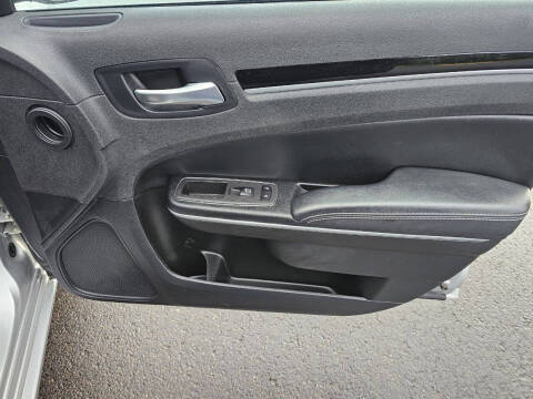 2023 Chrysler 300 S V6