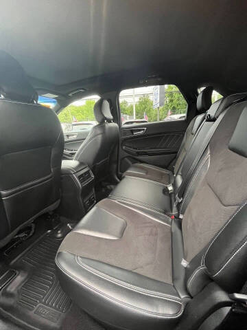2019 Ford Edge ST