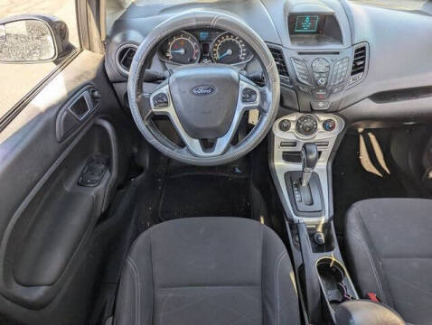 2015 Ford Fiesta SE