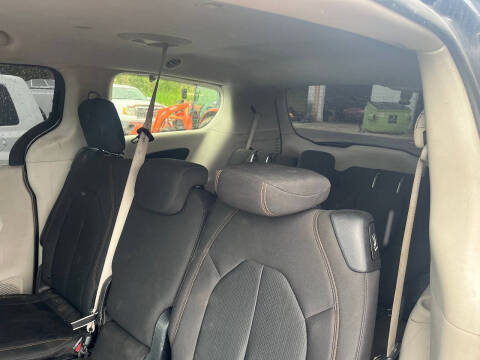 2017 Chrysler Pacifica LX