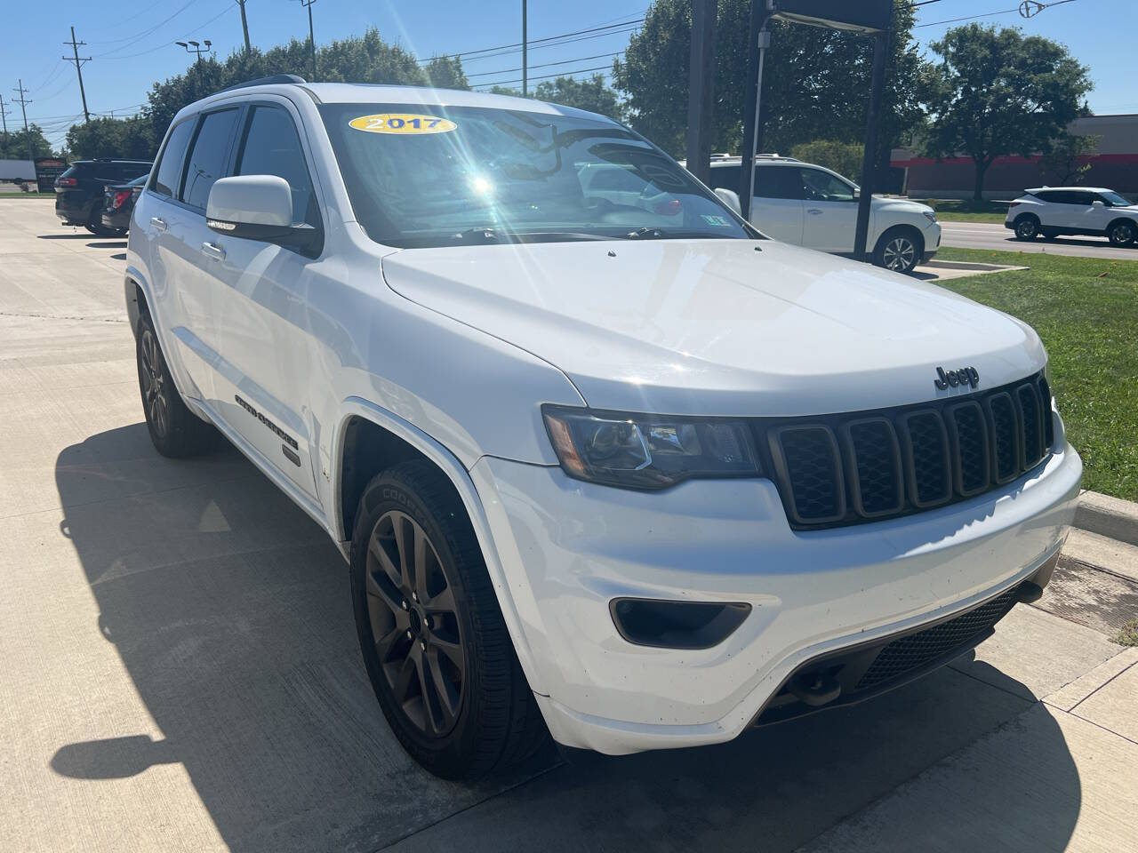 2017 Jeep Grand Cherokee for sale at ORCHARD LAKE AUTO SALES INC in Farmington Hills, MI