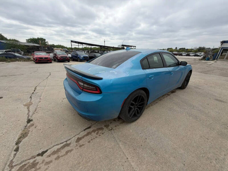 2016 Dodge Charger SXT