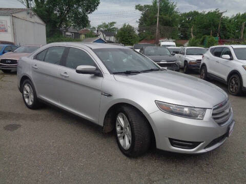2015 Ford Taurus SEL