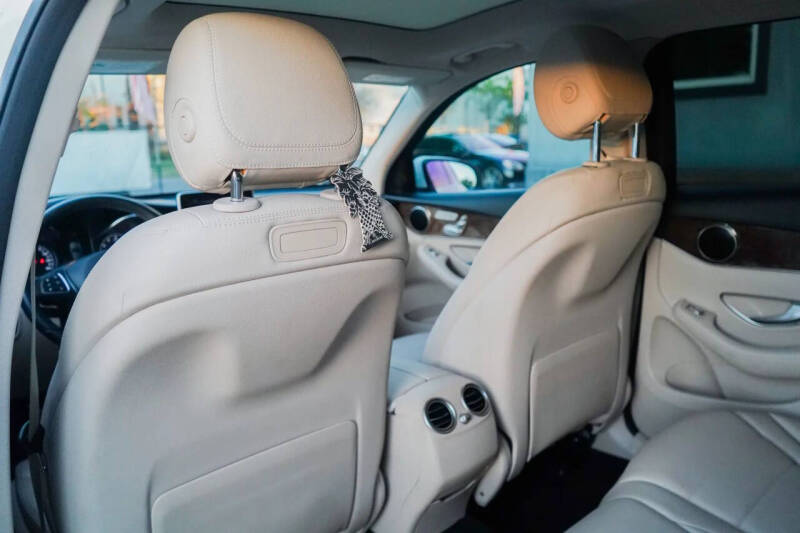 2018 Mercedes-Benz GLC GLC 300