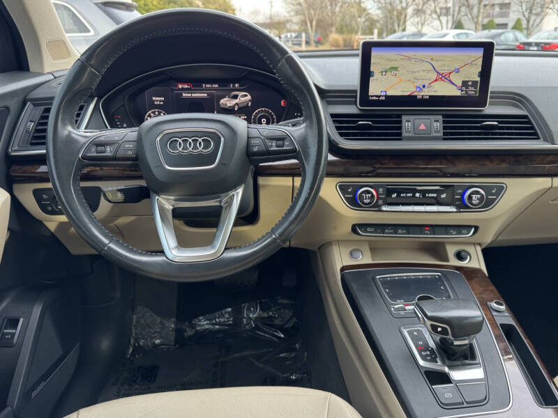 2018 Audi Q5 2.0T quattro Premium Plus