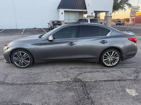 2017 Infiniti Q50 Hybrid Premium