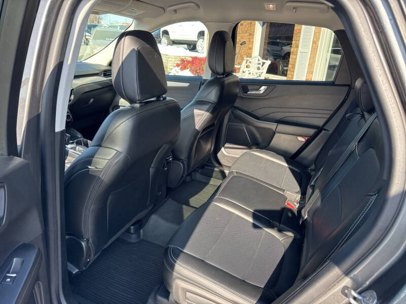 2022 Ford Escape SEL