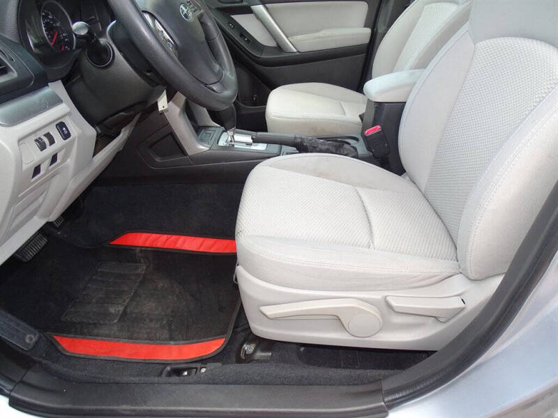 2014 Subaru Forester 2.5i