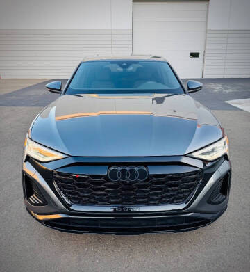 2024 Audi Q8 Sportback e-tron quattro Premium S line