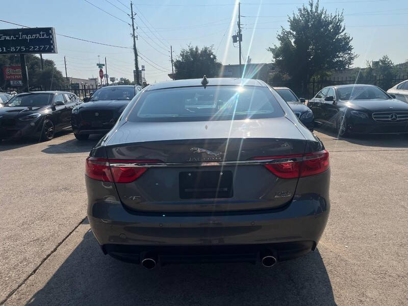 2017 Jaguar XF 35t Prestige