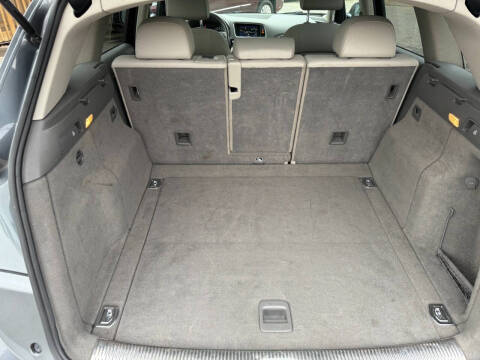 2012 Audi Q5 2.0T quattro Premium Plus