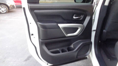 2018 Nissan Titan SV