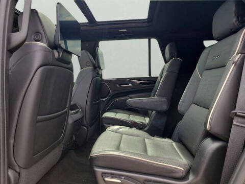 2023 Cadillac Escalade Sport