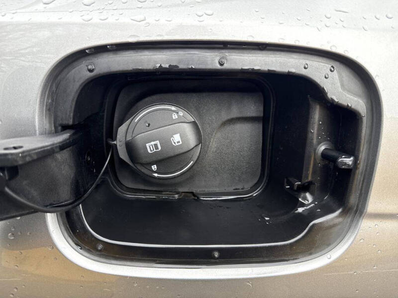 2025 Genesis GV70 2.5T Standard