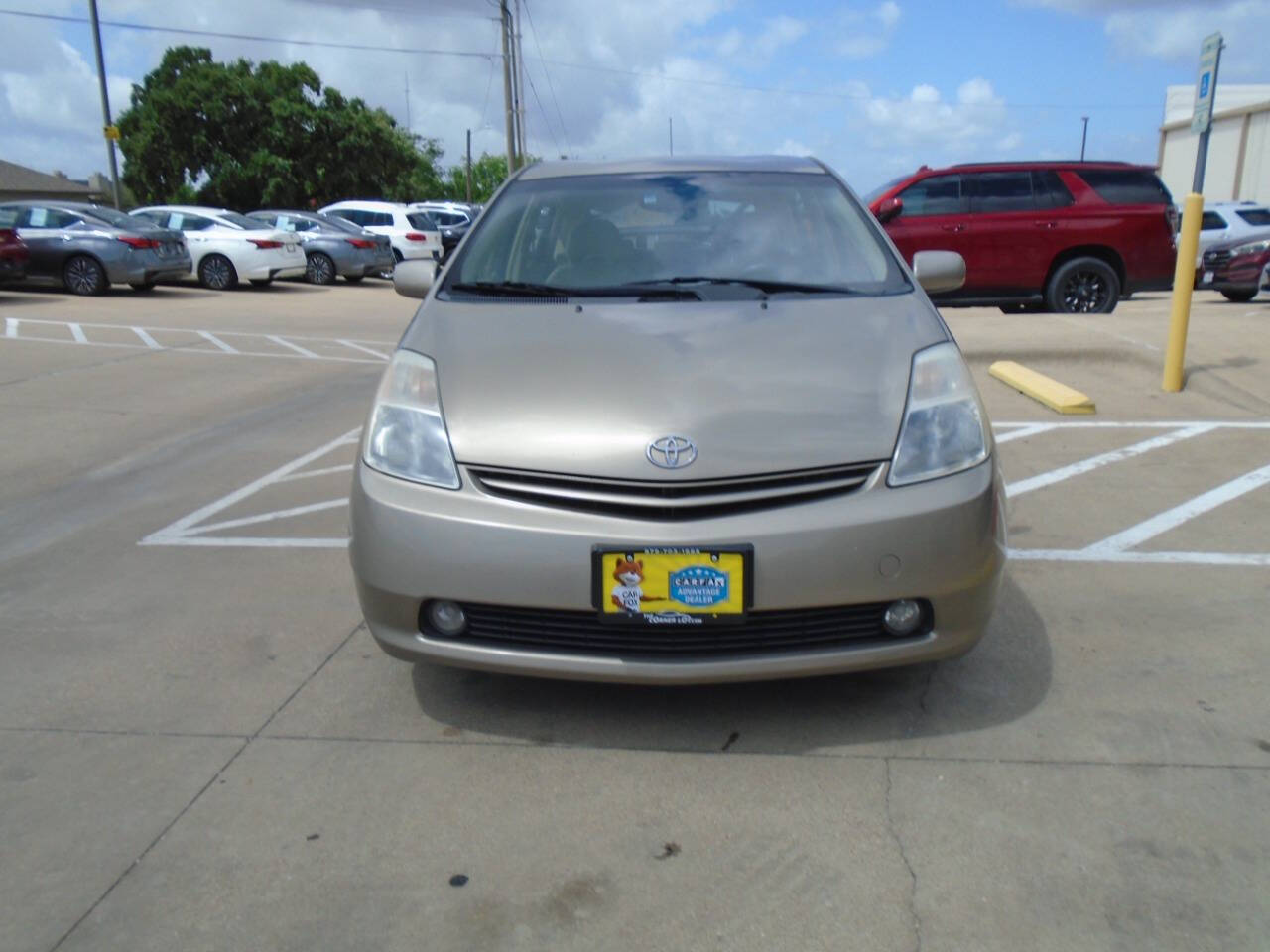 Tan 2004 Toyota Prius Base 4dr Hatchback 2