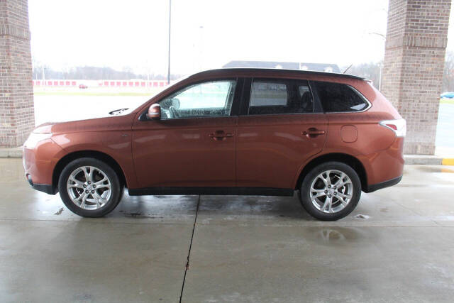 2014 Mitsubishi Outlander for sale at Auto Force USA in Elkhart, IN