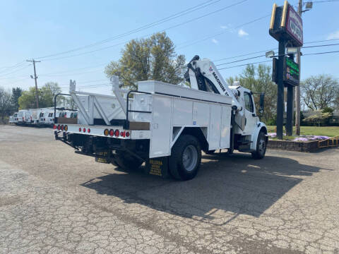 2008 Freightliner M2 106